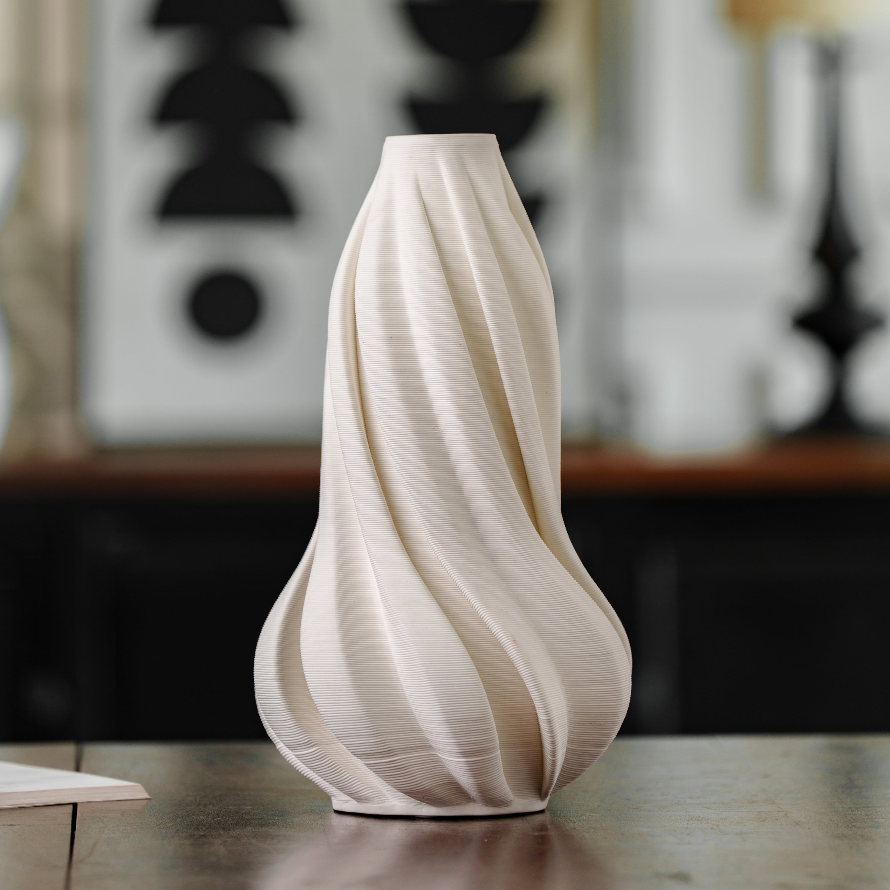 Nova Vase