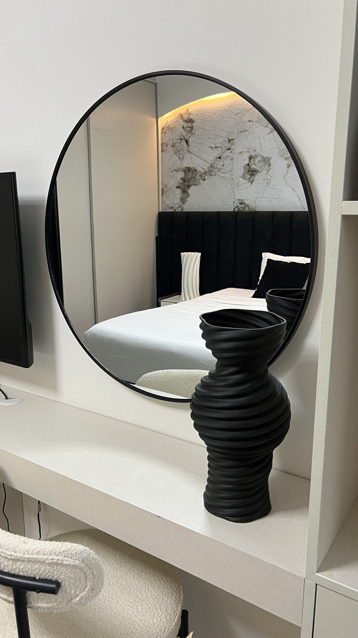 Modera Noir - Modera Decor