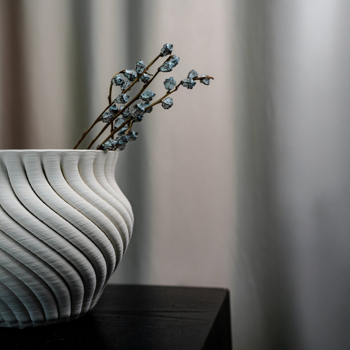 Rovella Vase - Modera Decor