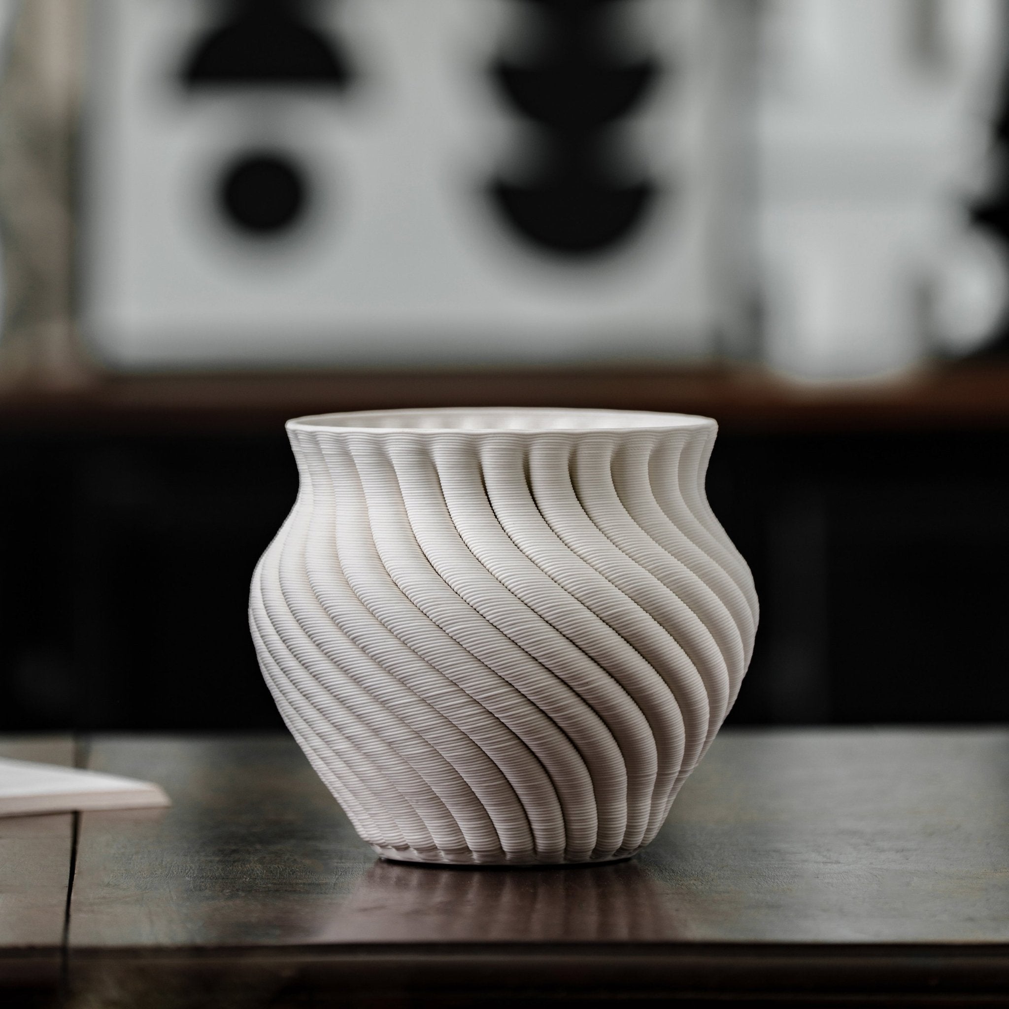 Rovella Vase - Modera Decor
